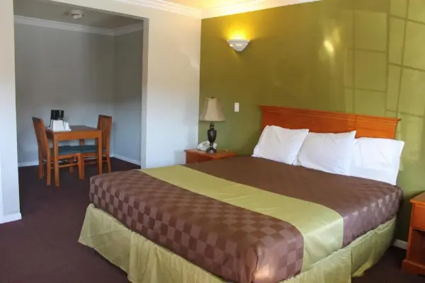 West Coast Inn Santa Ana 6